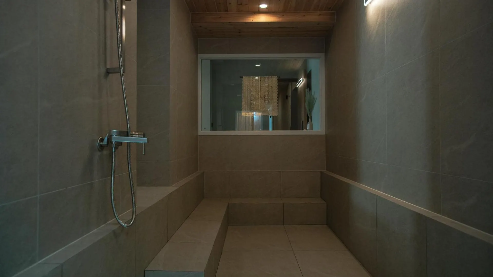Yeobaek Hotel Incheon 3*,